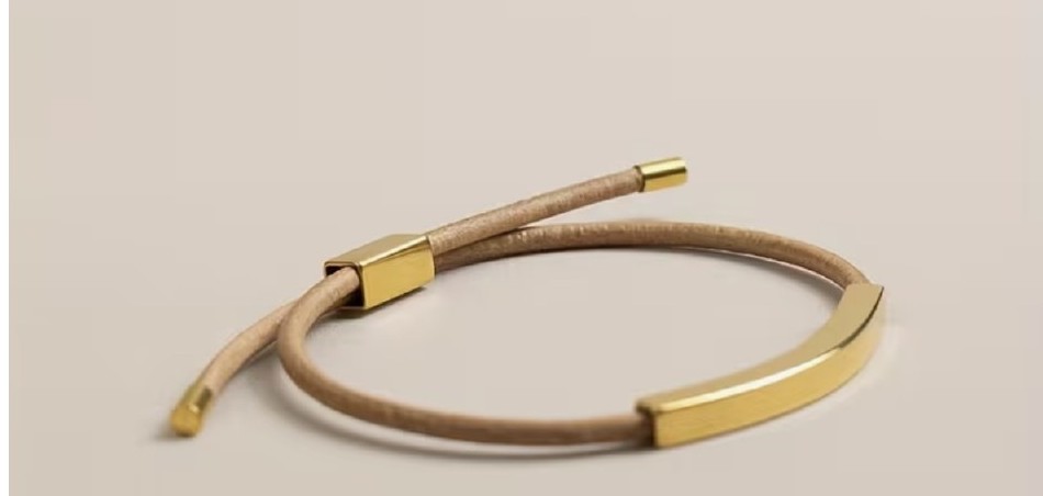 Engraved bar bracelet