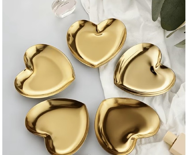 Engraved heart tray